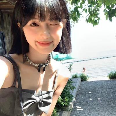 蕾哈娜内衣秀2
